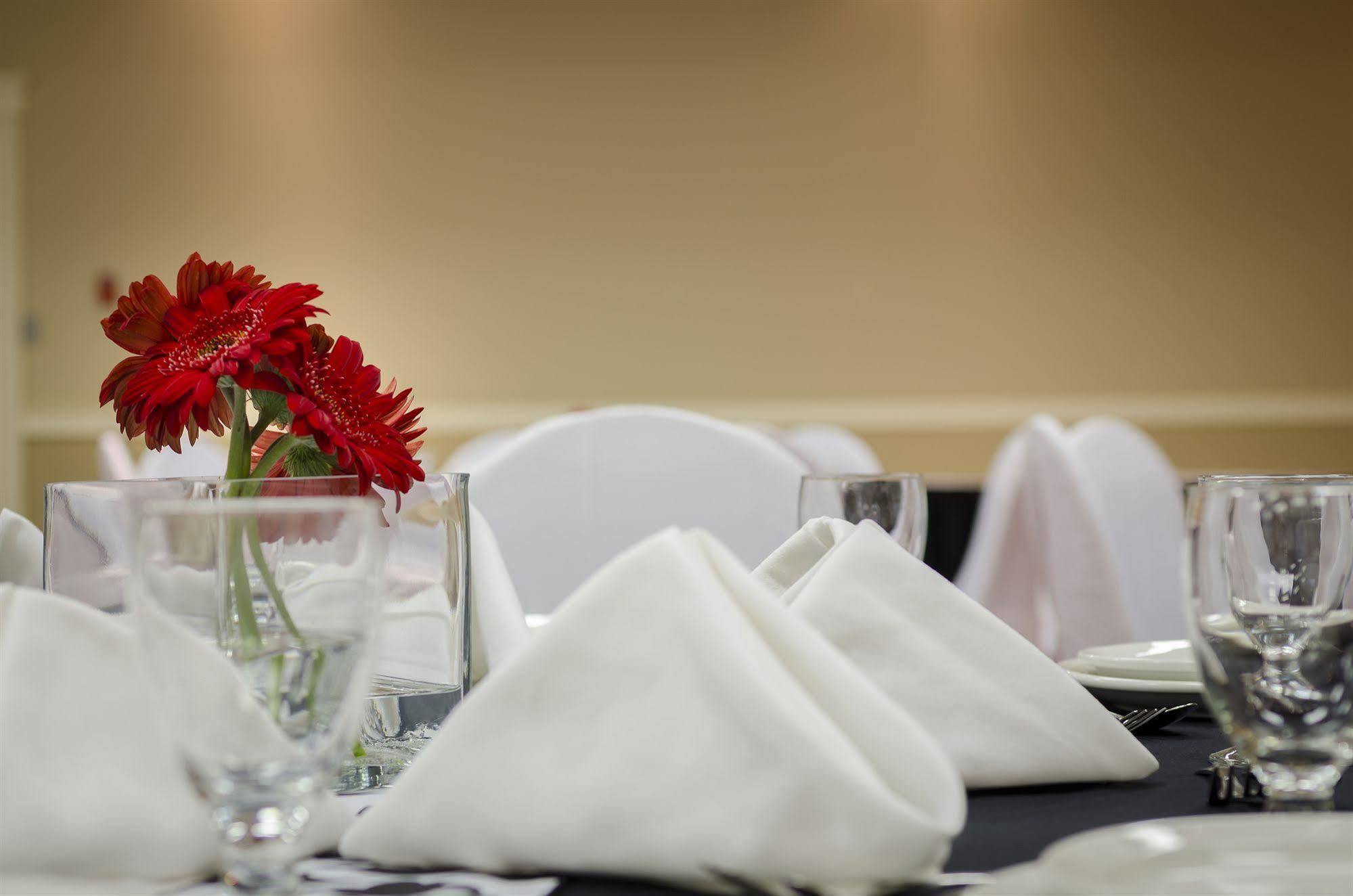 Hotel Park By Radisson, 3*